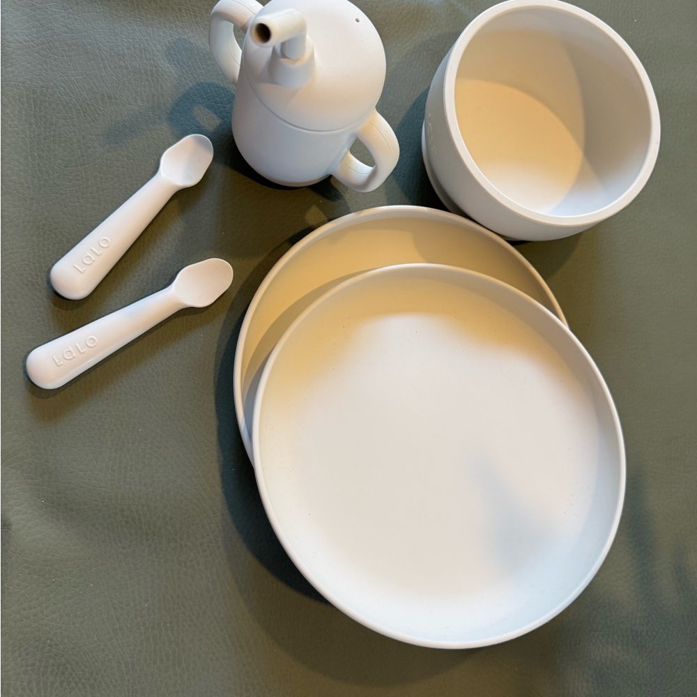 LALO White Minimalist Silicone Toddler Dinnerware Set